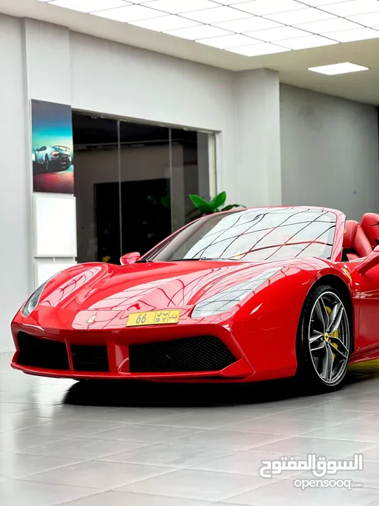 فيراري 488 spider موديل 2016 V8 661HP وكالة عمان تحت الضمان وسيرفس وكالة