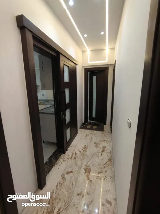 باركيه وفاير بليس ورق جدران والشيبورد وبانوهات وجبسن بورد وبديل الرخام وبديل الخشب والقرميد