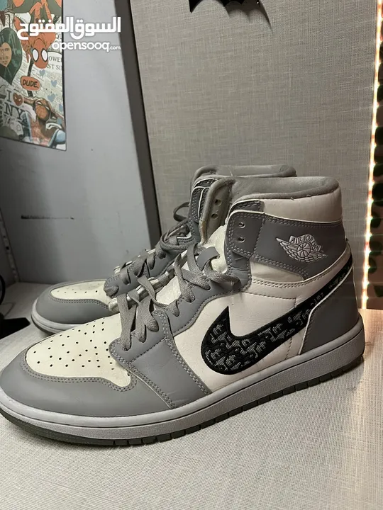 للبيع - حذاء Air Jordan أصلي بتصميم حصري (Dior Edition)