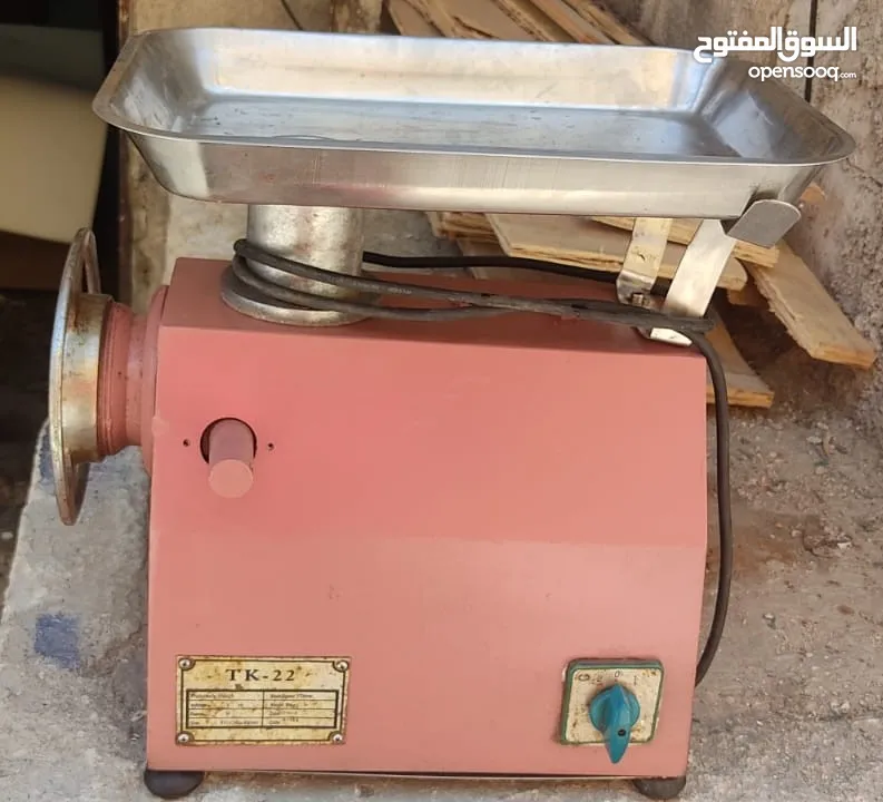 ماكنة فرم اللحوم الصناعية مقاس 22 شغالة 100%