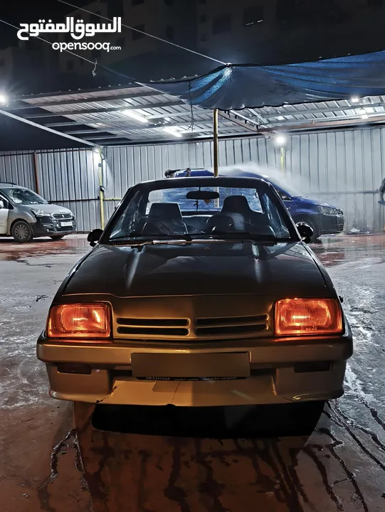 اوبل مانتا opel manta b2 1984 1.8s