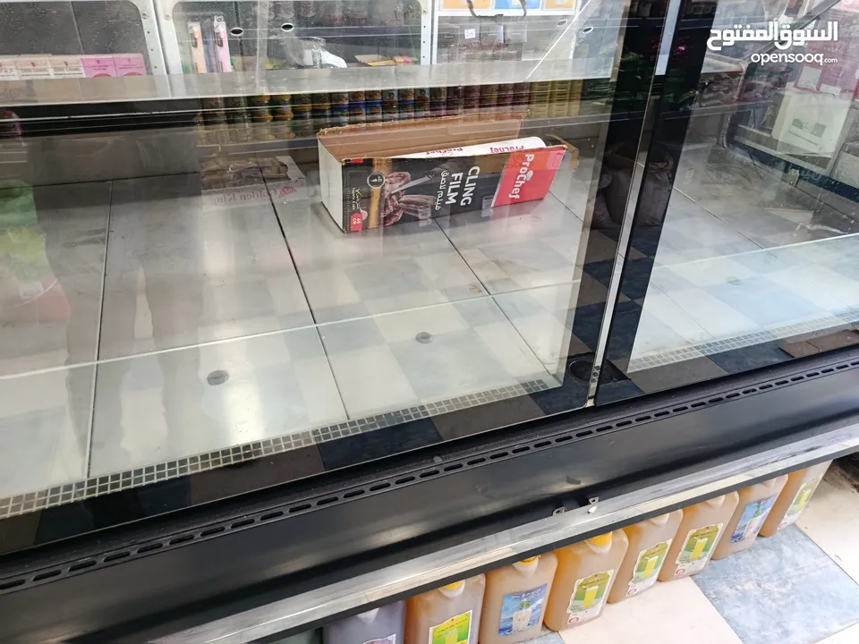 ثلاجة عرض لحوم ايطالية مترين