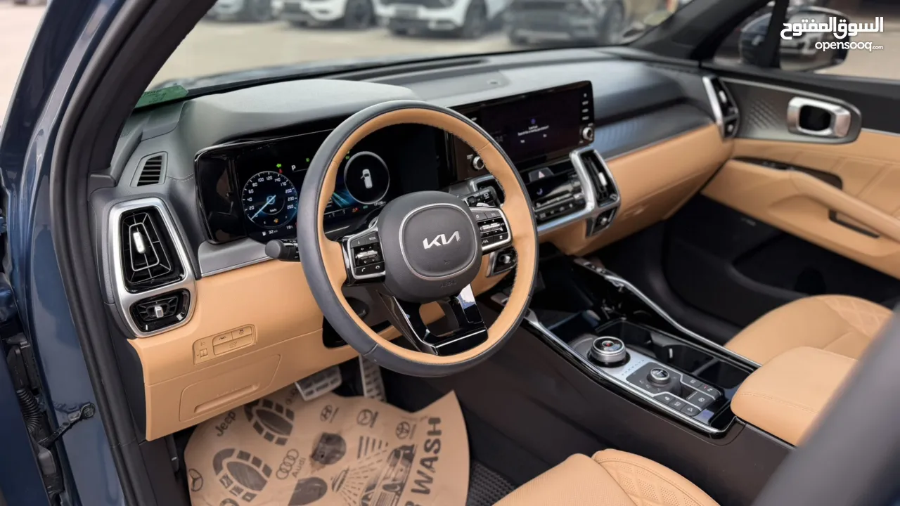 كيا سورينتو بزنز ترخيص 2023 محرك 1600 هايبرد   240 حصان دفع  4×4