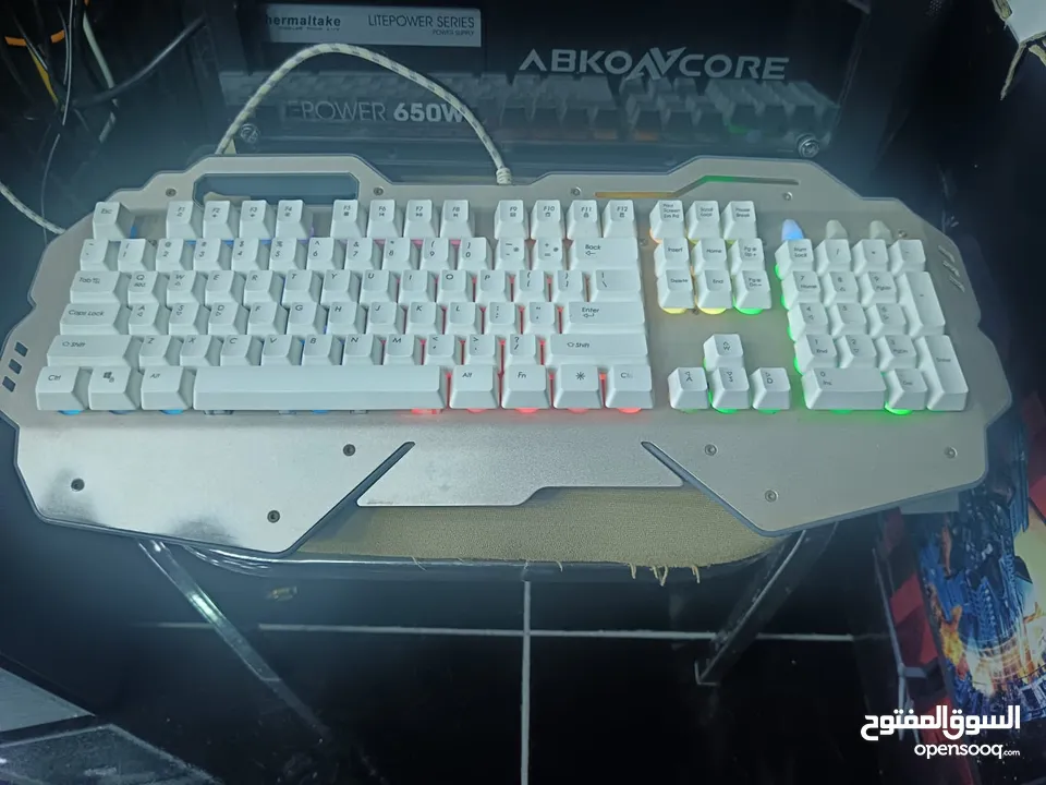 للبيع - جهاز PC GAMING AMD Ryzen 5 3500X احترافي بحالة ممتازة!