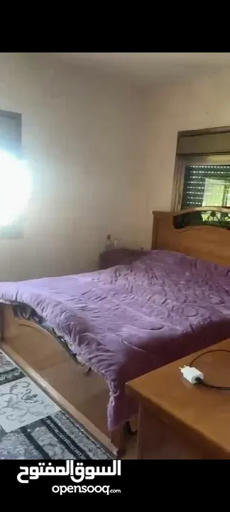 شقة سكنية للبيع في بيتونيا تحت الكلية العصرية بالقرب من شارع محمد زحيمان الواصل للطيرة