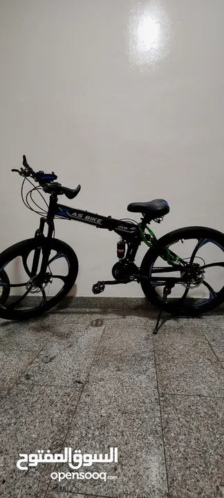 Bicycle fore sale only tow months used only for 40 riyal omani