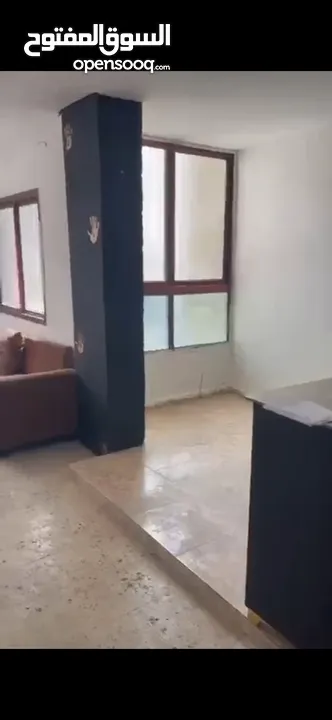 شقة مفروشة جزئيا للبيع نابلس - مساحة 100 م2