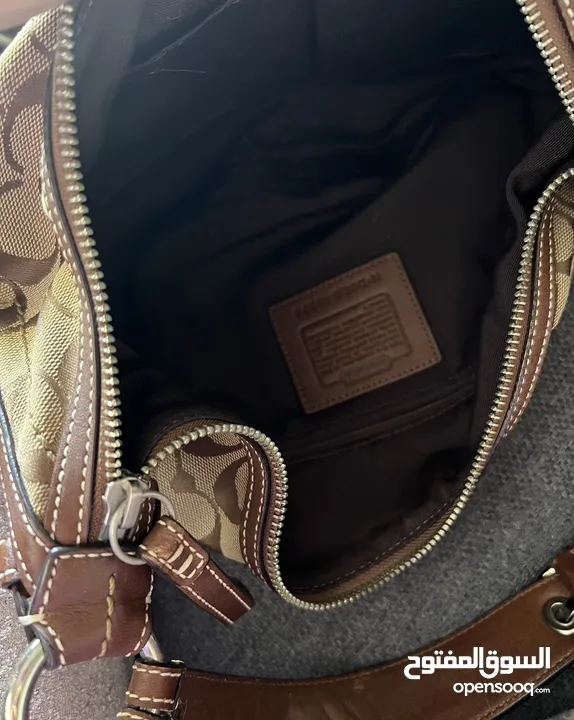 حقيبة ماركة كووتش    Coach signature C hobo bag