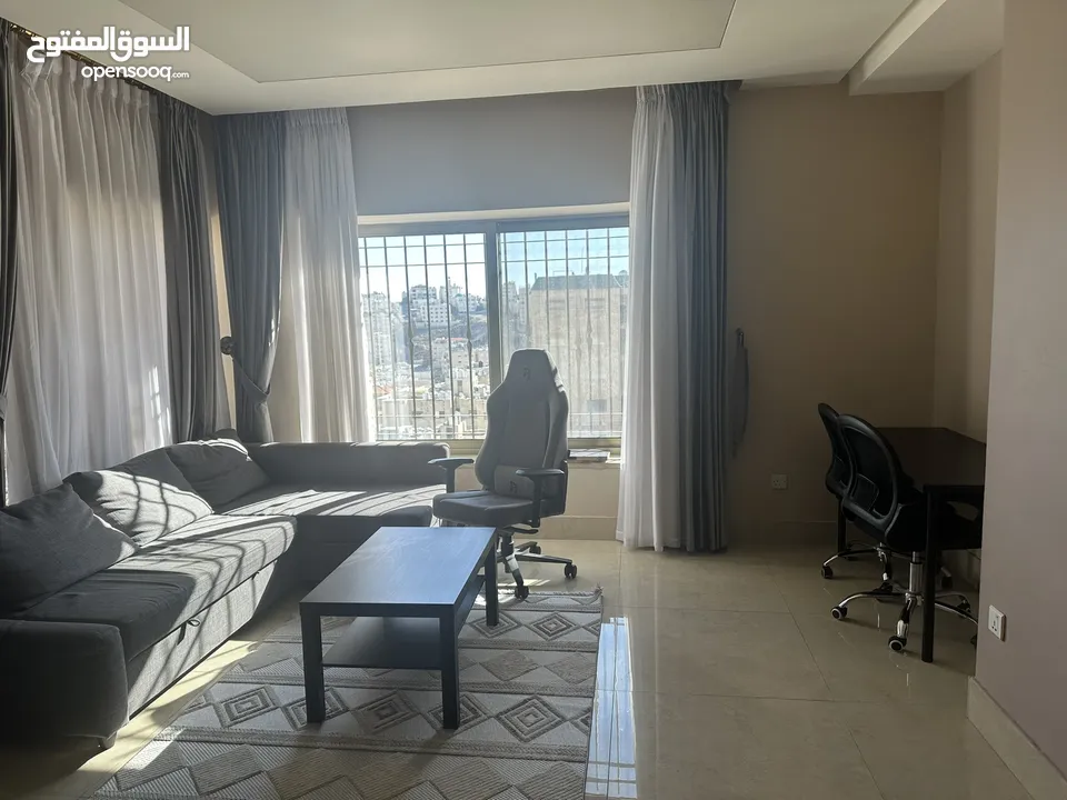فيلا للايجار السنوي في ضاحية الرشيد