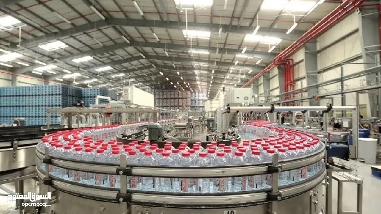 خطوط إنتاج متكاملة ذكية – لمياه الشرب والعصائر والألبان (العبوات 250 مل، 330 مل، 500 مل، 1.5 لتر)