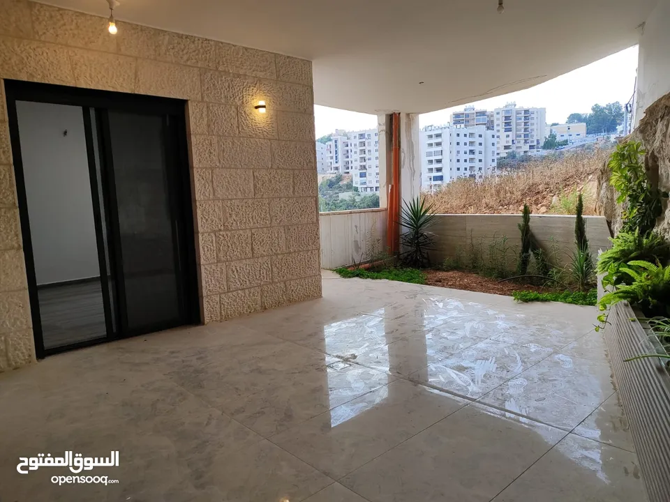 شقة فخمة للبيع – الطيرة، امتداد شارع المطل