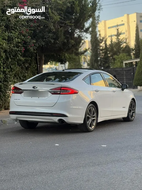 فورد فيوجن موديل 2018 فحص ثلاث جيد ... مضروب الراسيه خلفي.. استخدام شخصي... بحاله الوكاله..