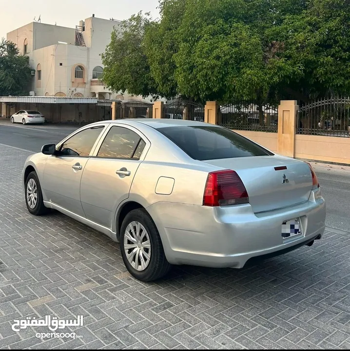 Mitsubishi Galant 2008