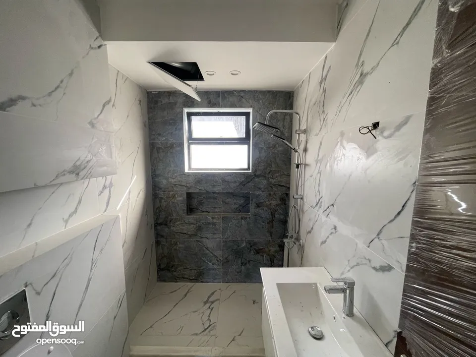 Unfurnished apartment for rent ( Property 42076 )-174804605