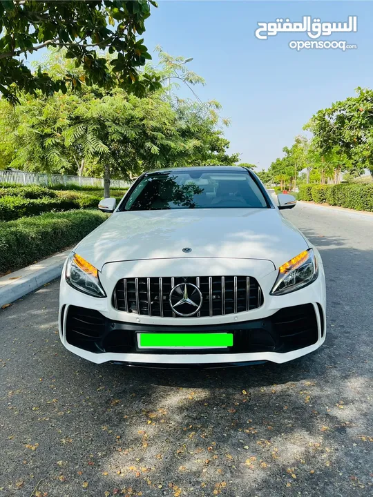 Mercedes C300 Luxury (MODEL- 2018 ) - Excellent Condition- Super Clean - FULL OPTIONS