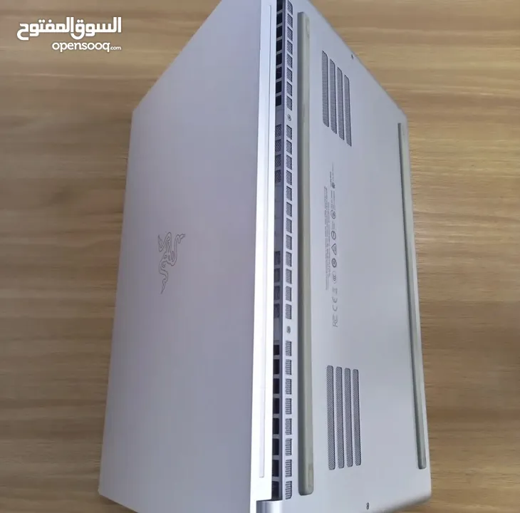 لابتوب جيمنج رايزر - laptop gaming Razer blada بلون ابيض انيق بحاله الوكالة بمعالج Rtx 2060