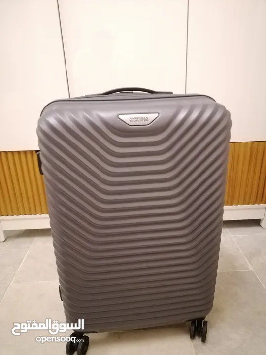 للبيع شنط سفر اصلي من ماركة TOURISTER AMERICAN