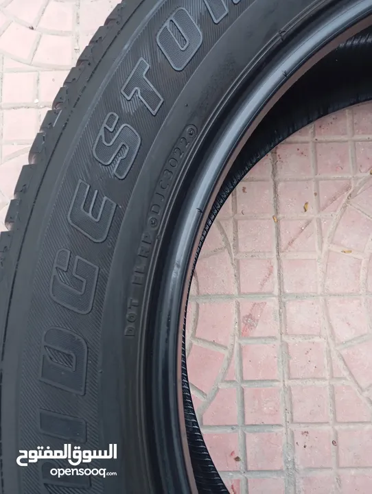 للبيع  إطارات فورويل برجستون مقاس 275/50R22 نظيفات العدد 4