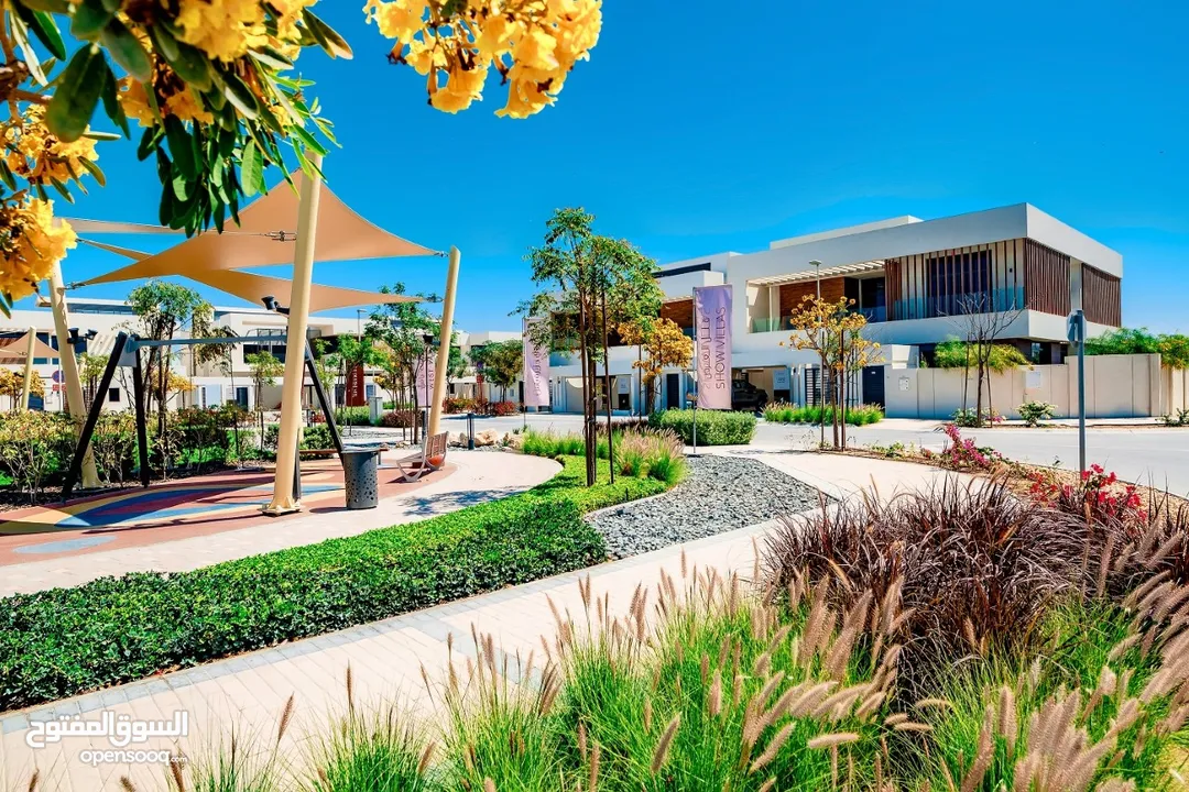 4BHK Villa  Good Condition  stand alone villa in west yas  Park View  فيلا 4 غرف مستقله للبيع