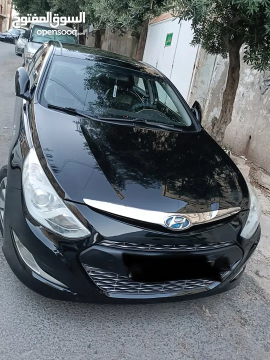 هونداي سوناتا 2012 لون اسود