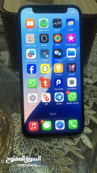 ايفون 12mani