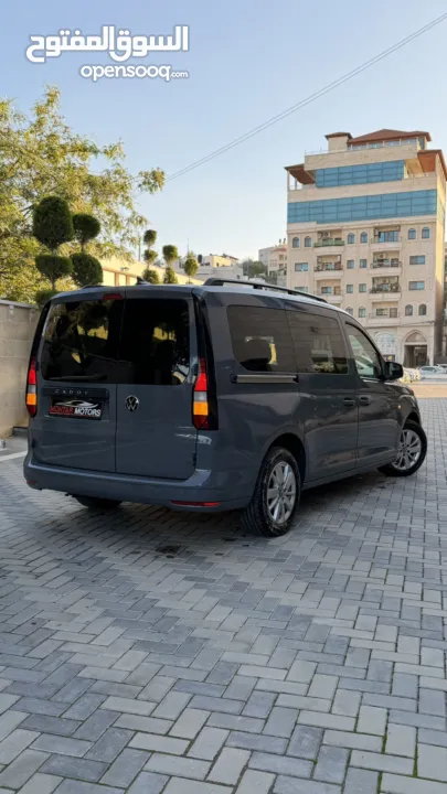 فولكس فاجن كادي ترخيص 2022/ركاب 6+1 محرك 2000 ديزل  جير اوتاوماتيك 122 حصان