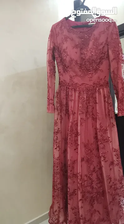 فساتين طويل
