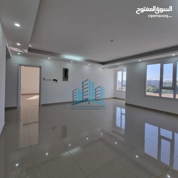 فيلا واسعة جديدة Spacious 6+1 BR Villa