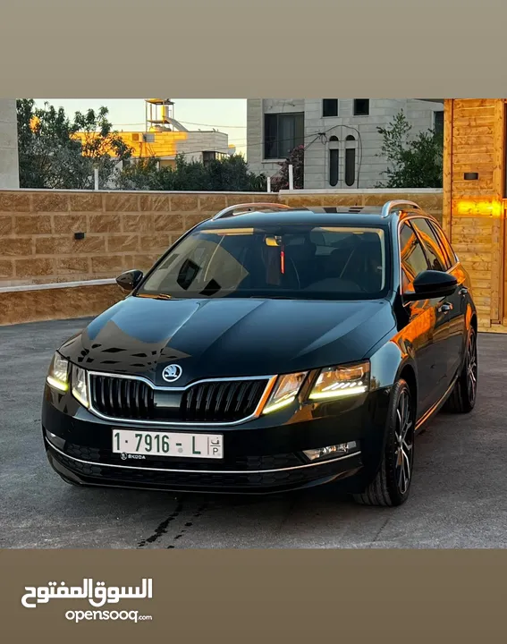 سكودا ستيشن 2019 فل ما عدا فتحة  سعر حرق كاش