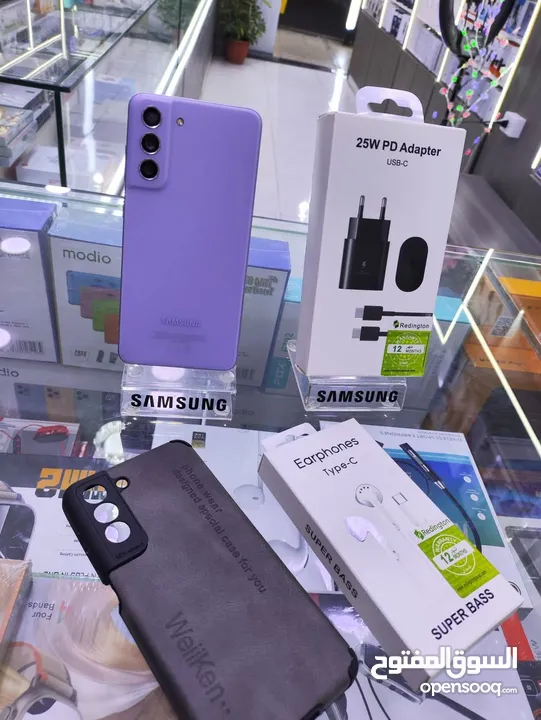 مستعمل اخو الجديد Samsung S21 FE 5g رام 16 جيجا 256 أغراضة والكرتونه الأصلية متوفر توصيل