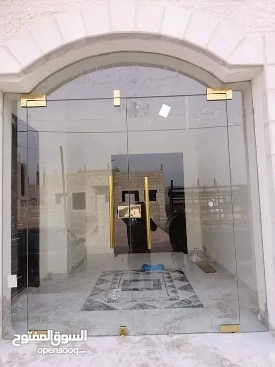 صيانة وتفصيل جميع انواع المطابخ وكافة اعمال الألمنيوم والصيانة العامة