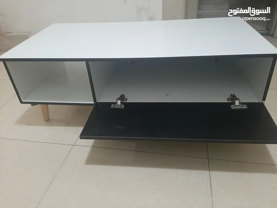 طاولت تلفزيون مستعمله