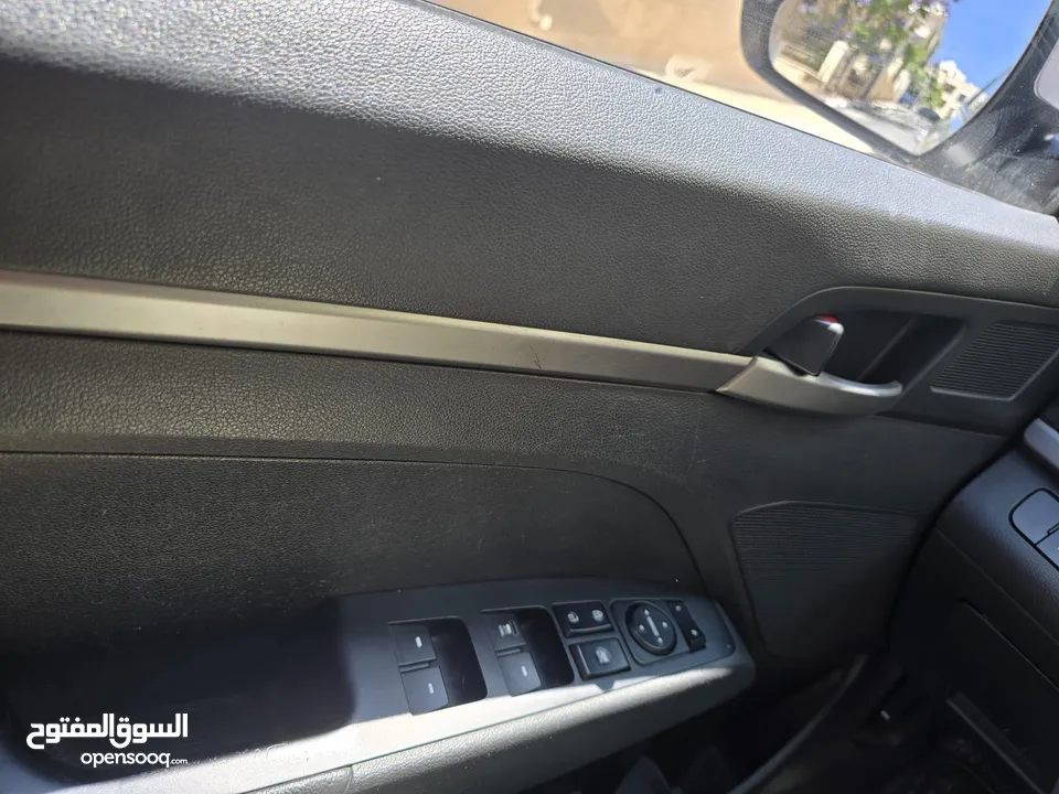 هونداي أفانتي Gdi 2017 فحص كامل بحالة ممتازة وارد كوريا استخدام شخصي لسيده