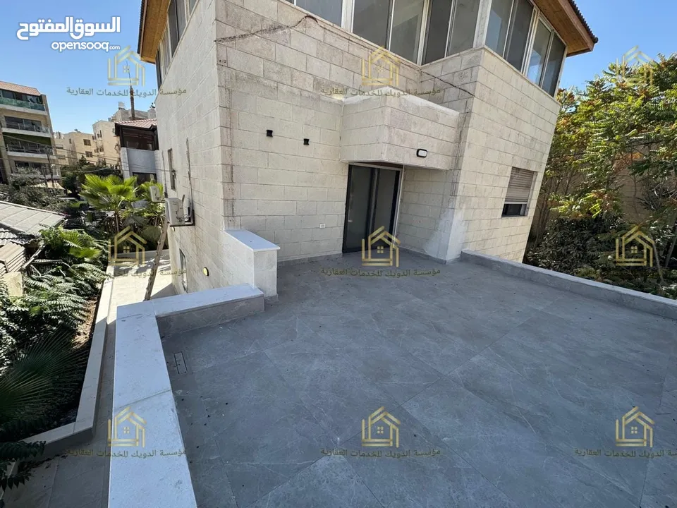 فيلا مستقلة فاخرة في أرقى واجمل مناطق عبدون