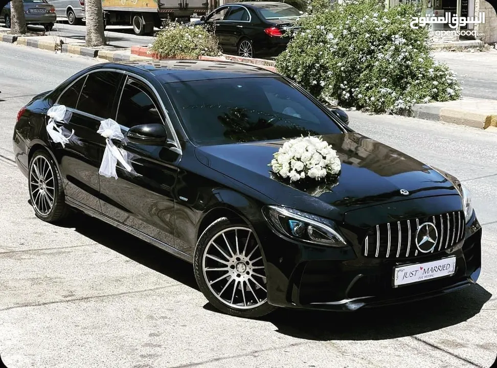 Mercedes C200 2019 (أحمد الشرمان) لتأجير سيارات الأعراس
