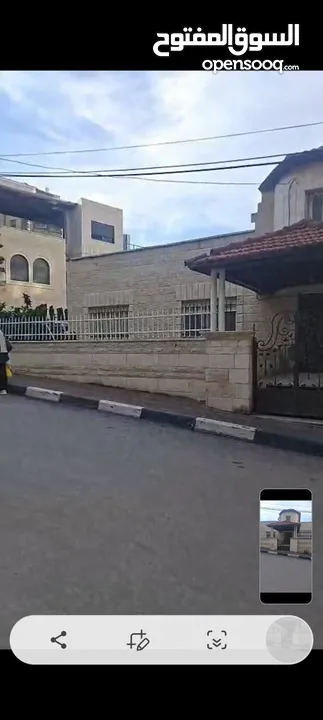 بيت مستقل في منطقه  بتونيا  مساحه طابقين مساحه  الارض 500متر