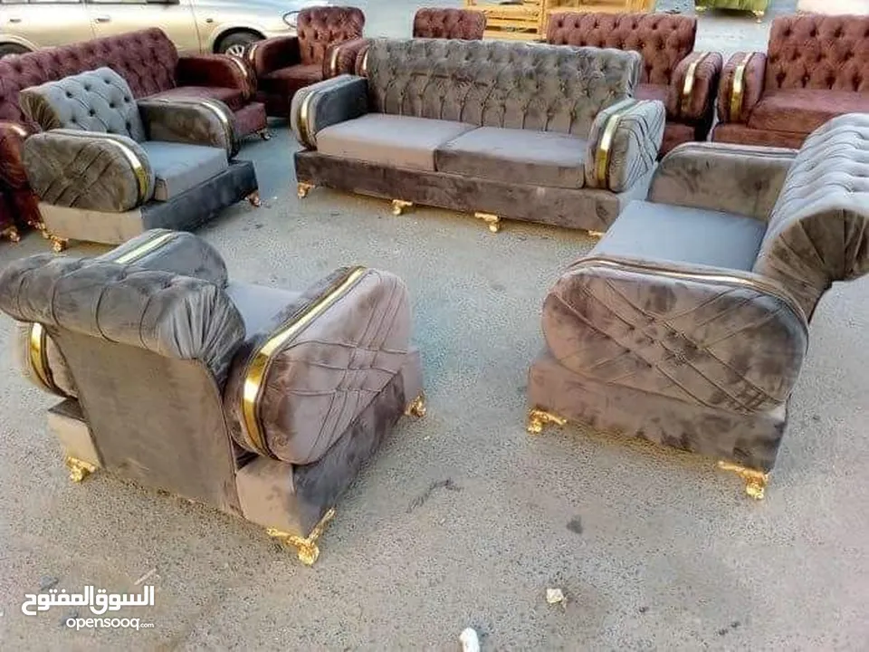 اطقم استيل 7 مقاعد جميع الالوان متوفره داخل المصنع الكميه محدوده