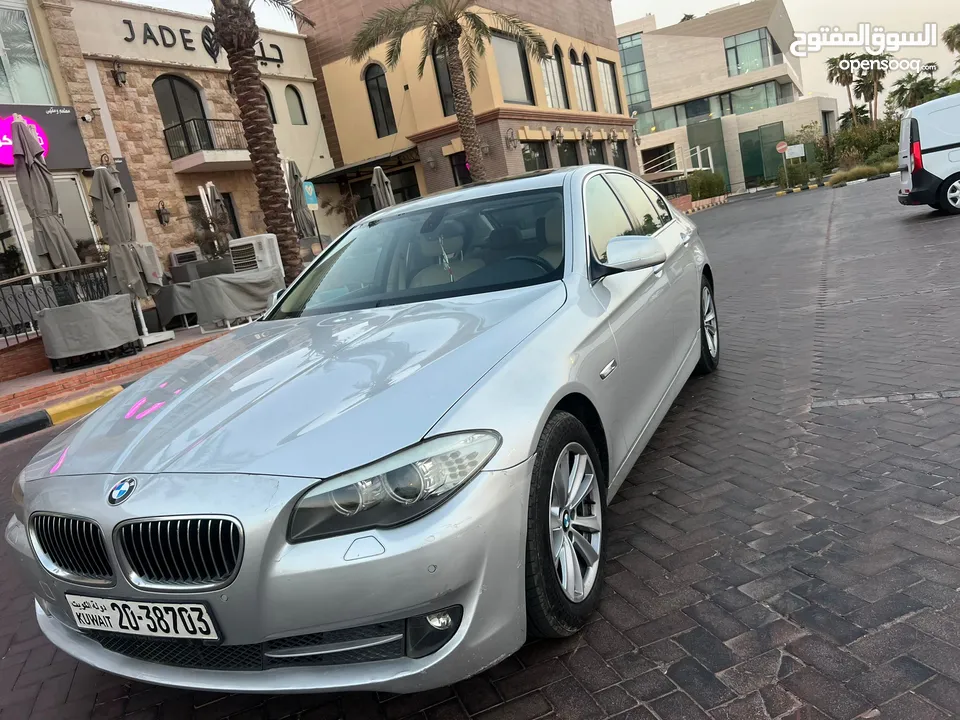 للبيع BMW  /528i  موديل 2013  كامل المواصفات