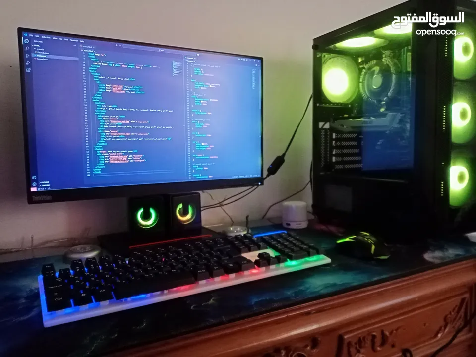 جهاز كمبيوتر للألعاب بحالة ممتازة مع شاشة - Core i5 و GTX 1060
