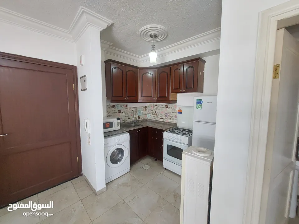 شقة استثمارية تجارية للبيع في موقع تجاري مميز بجانب مجمع جبر التجاري (من المالك مباشرة)