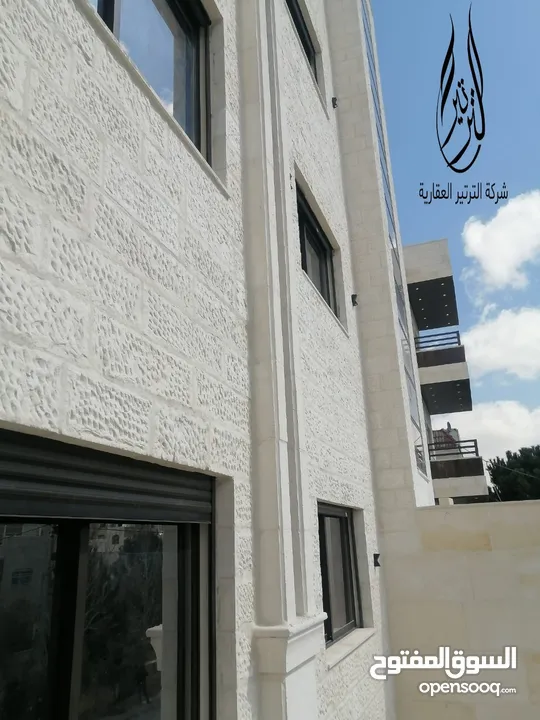 شقة فاخرة للبيع طابق ثالث  مساحه 127م2 – في اجمل مناطق  ضاحية الأمير علي
