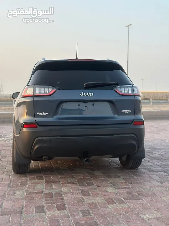 جيب شيروكي ليمتد 2019 رمادي  JEEP CHEROKEE LIMETED 2019