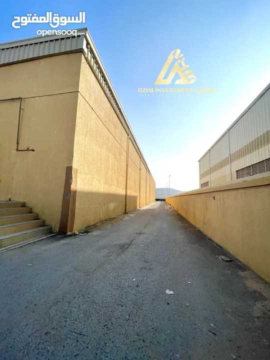 Spacious warehouse for rent-Rusail Muscat-Corner Store!!