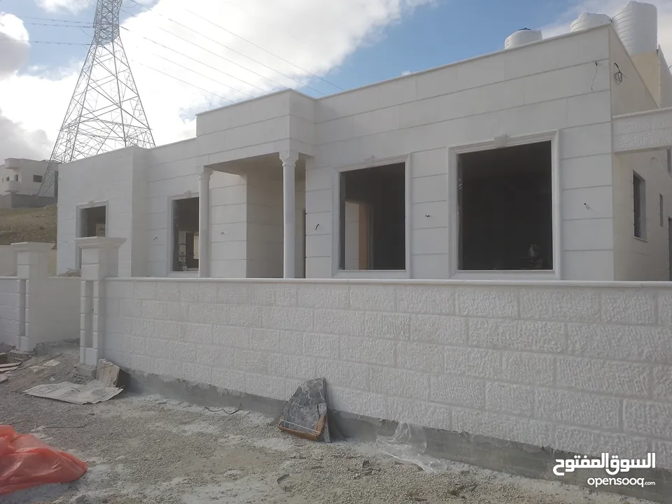 كحيل حجر  وتنظيف الصاروخ بالقذق الرملي او الصاروخ وصيانة المباني القديمة وعزل الحجر بماء الزجاج
