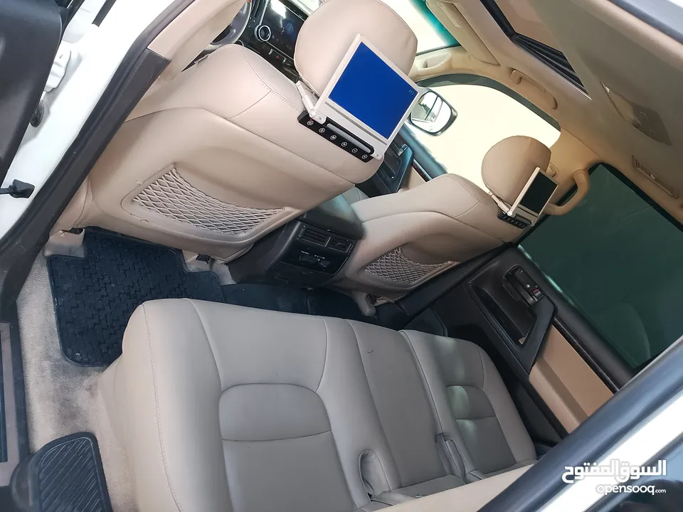 للبيع تويوتا لاندكروزر موديل 2008 محول كامل 2018  كامل متور V8بسعر مغري 24000