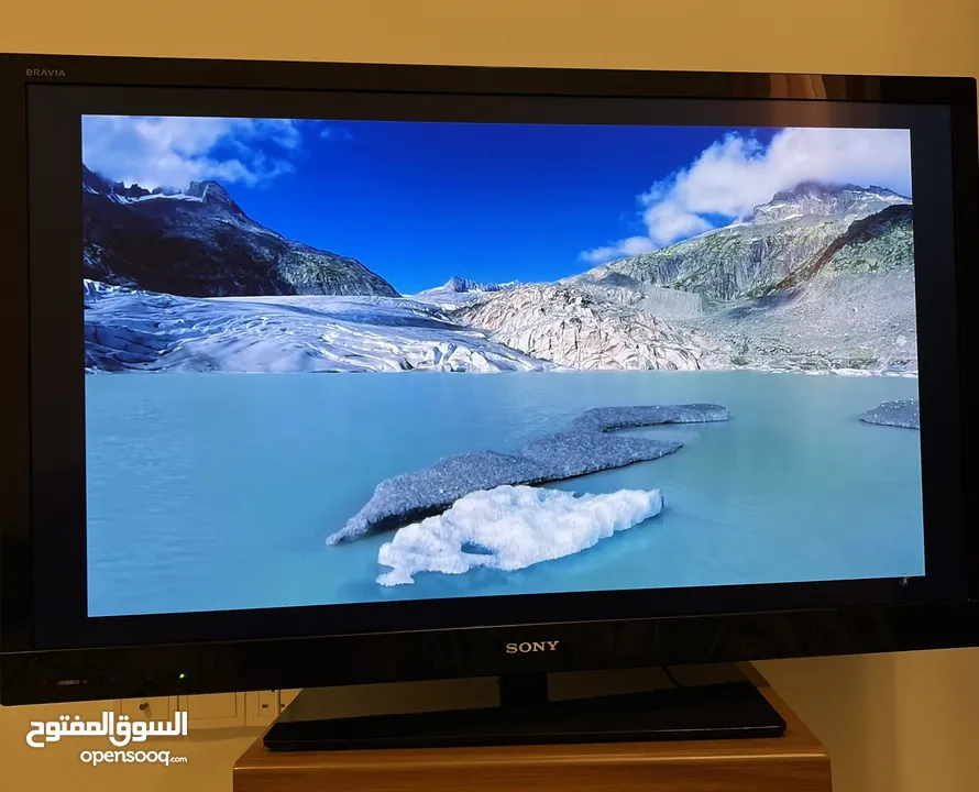 شاشة سوني في حالة جيدة جدا 42 بوصة sony 42 inch bravia kdl 42EX410