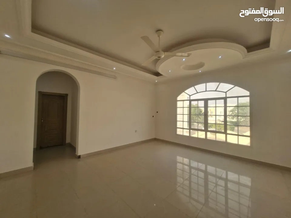 6 + 1 BR Incredible Villa for Sale in Mawaleh