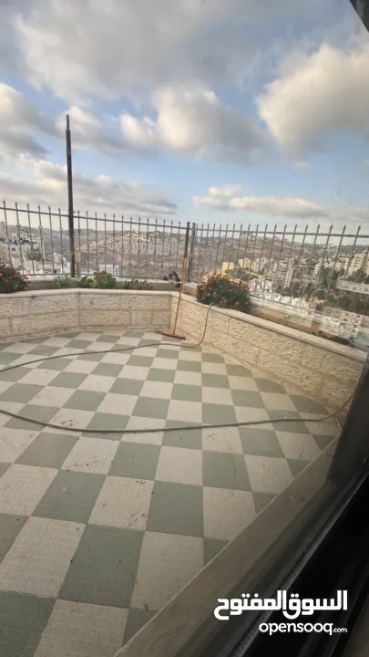 روف طابق كامل للبيع