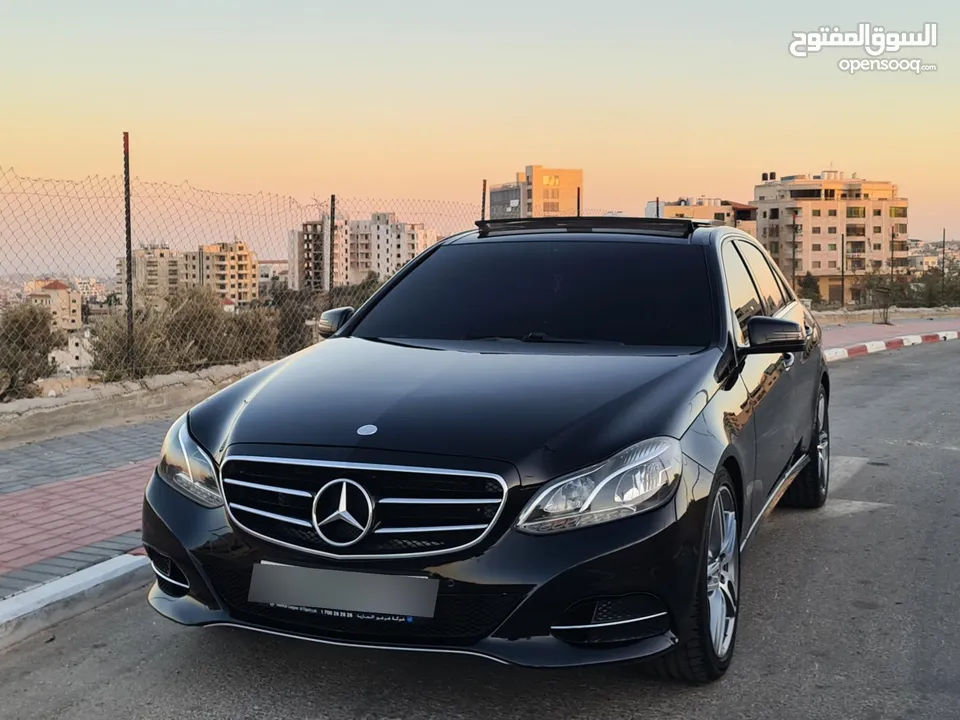 Mercedes Benz E200 / W212  فل إضافات مع بانوراما / صالون جلد بني عداد حقيقي 102,000 K.M / فحص نخب