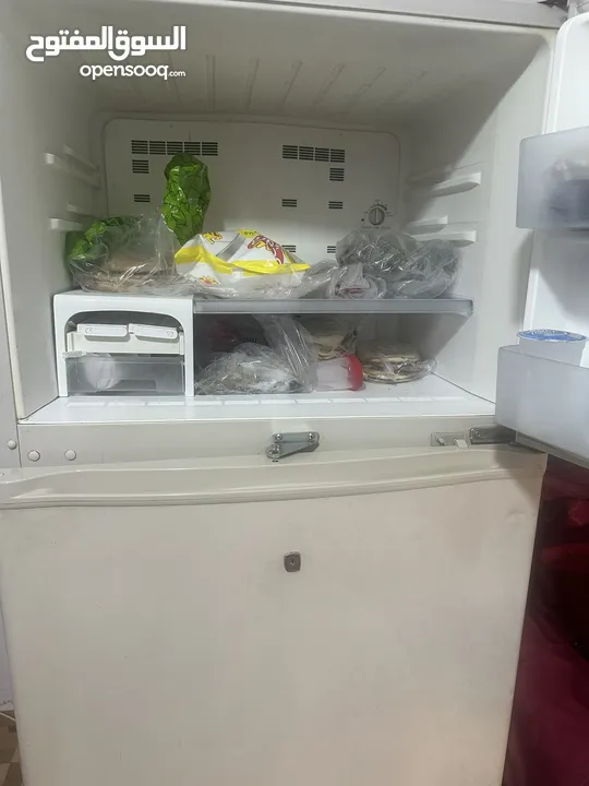ثلاجة شارب